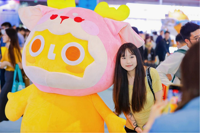 内首款磷虾鹿肉烘焙猫粮惊喜亮相它博会pg电子平台欧睿权威认证都乐时携国(图3)